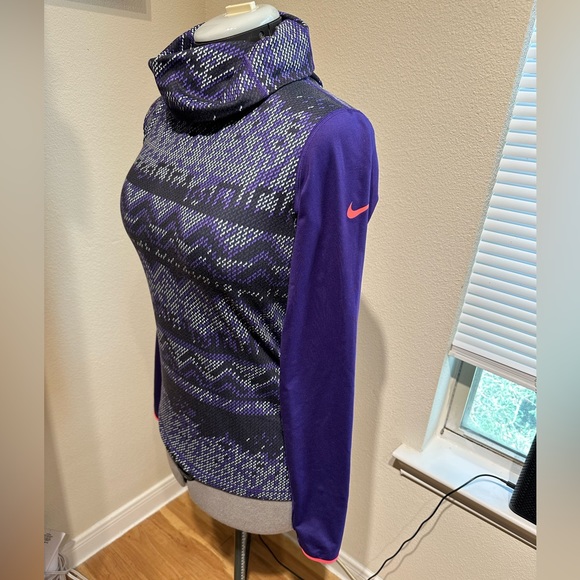 *SALE* NIKE PRO Top - Picture 3 of 5